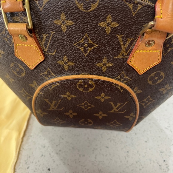 Authentic Vintage LV Monogram Ellipse satchel - Picture 8 of 16